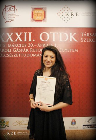 OTDK fal előtt készült képek